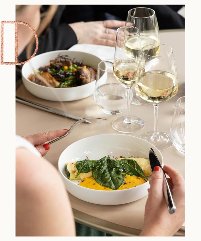 Plat déjeuner Madame Brasserie cannelloni d'épinards et purée de carottes
